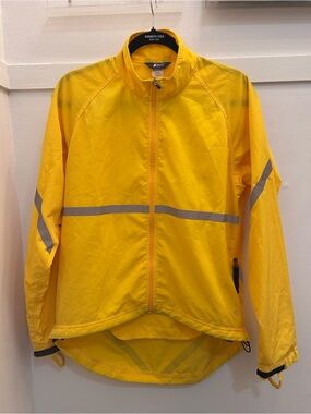 MEC Mountain Equipment Co-op Cycling Jacket Yellow Reflective Windbreaker Women